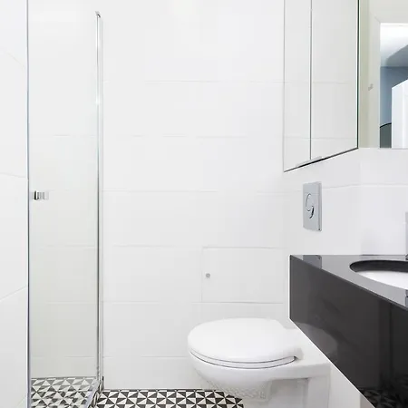 Deluxe Center By Renters * Varsó