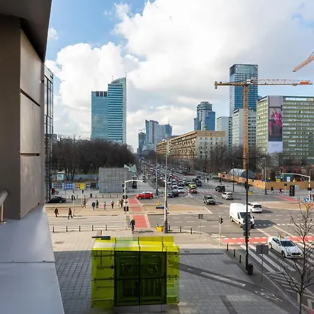 Deluxe Center By Renters