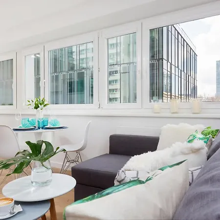 Deluxe Center By Renters